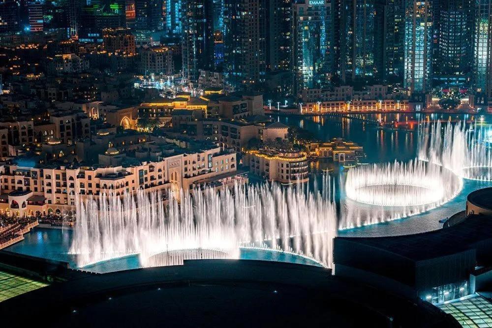 Success Luxury Apartment - 5 Min Away Marina Corniche - Free Housekeeping Provided Everyday-24-7 Staff Available For Services Dubai Eksteriør bilde