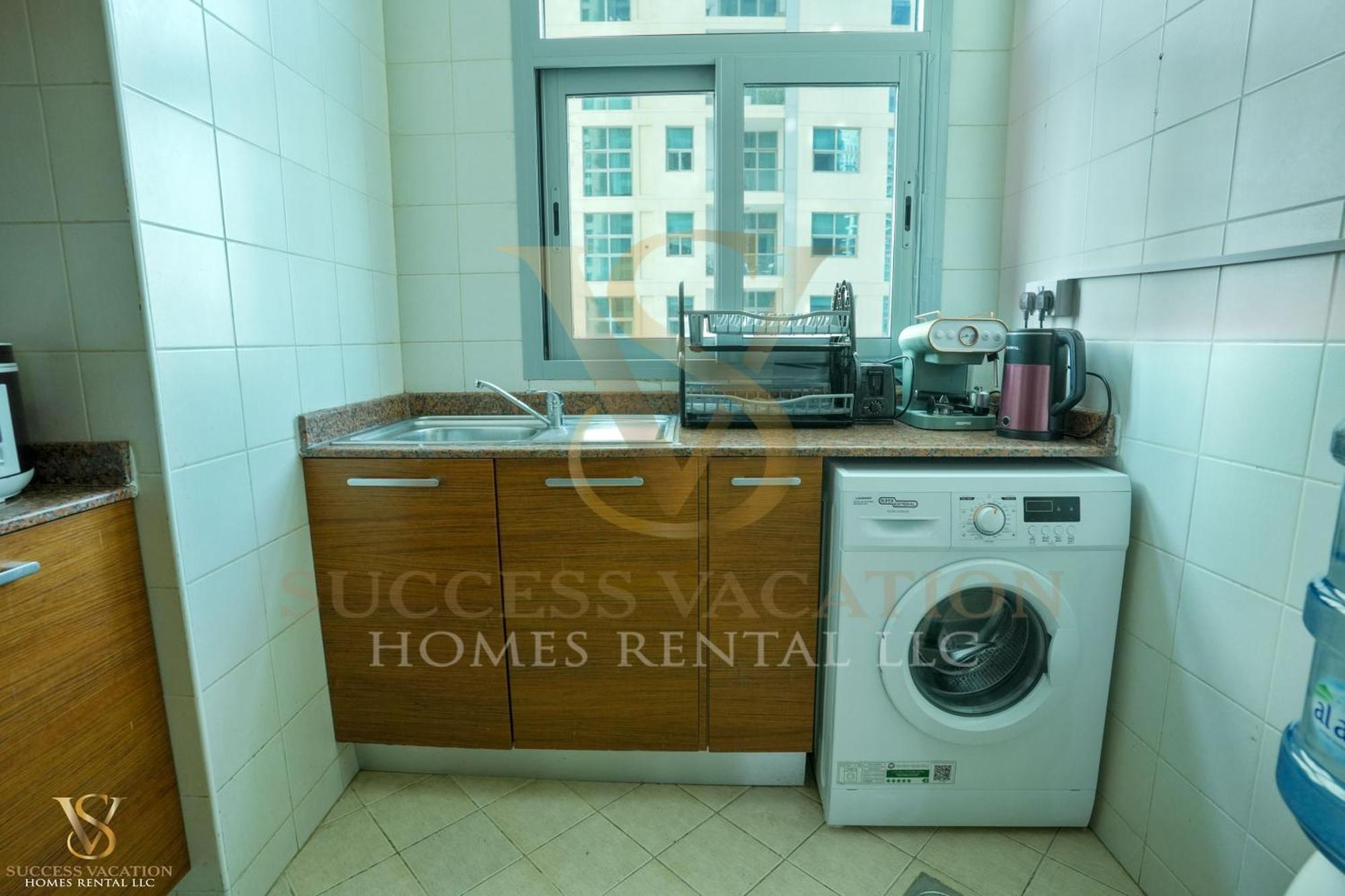 Success Luxury Apartment - 5 Min Away Marina Corniche - Free Housekeeping Provided Everyday-24-7 Staff Available For Services Dubai Eksteriør bilde