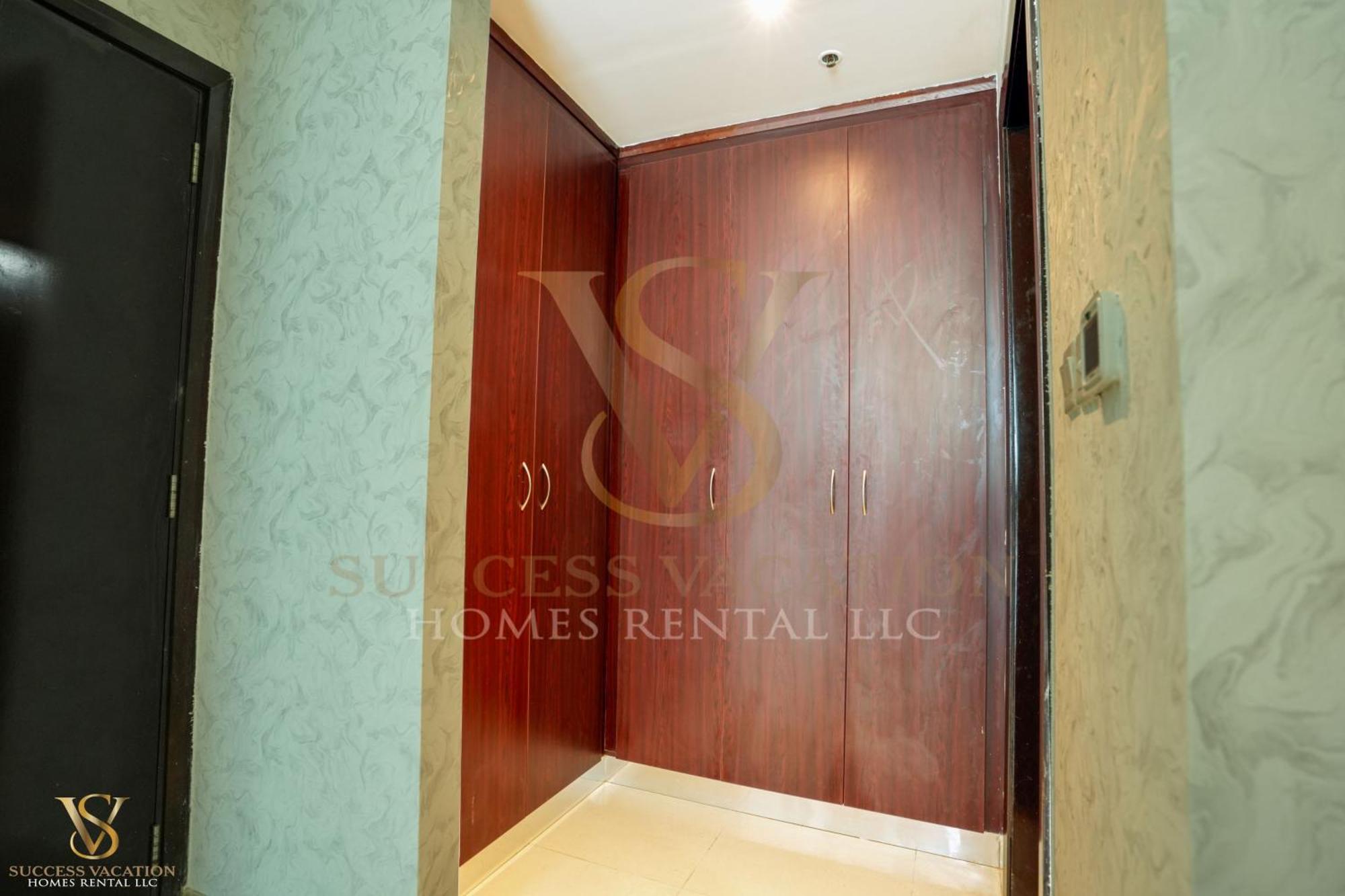 Success Luxury Apartment - 5 Min Away Marina Corniche - Free Housekeeping Provided Everyday-24-7 Staff Available For Services Dubai Eksteriør bilde