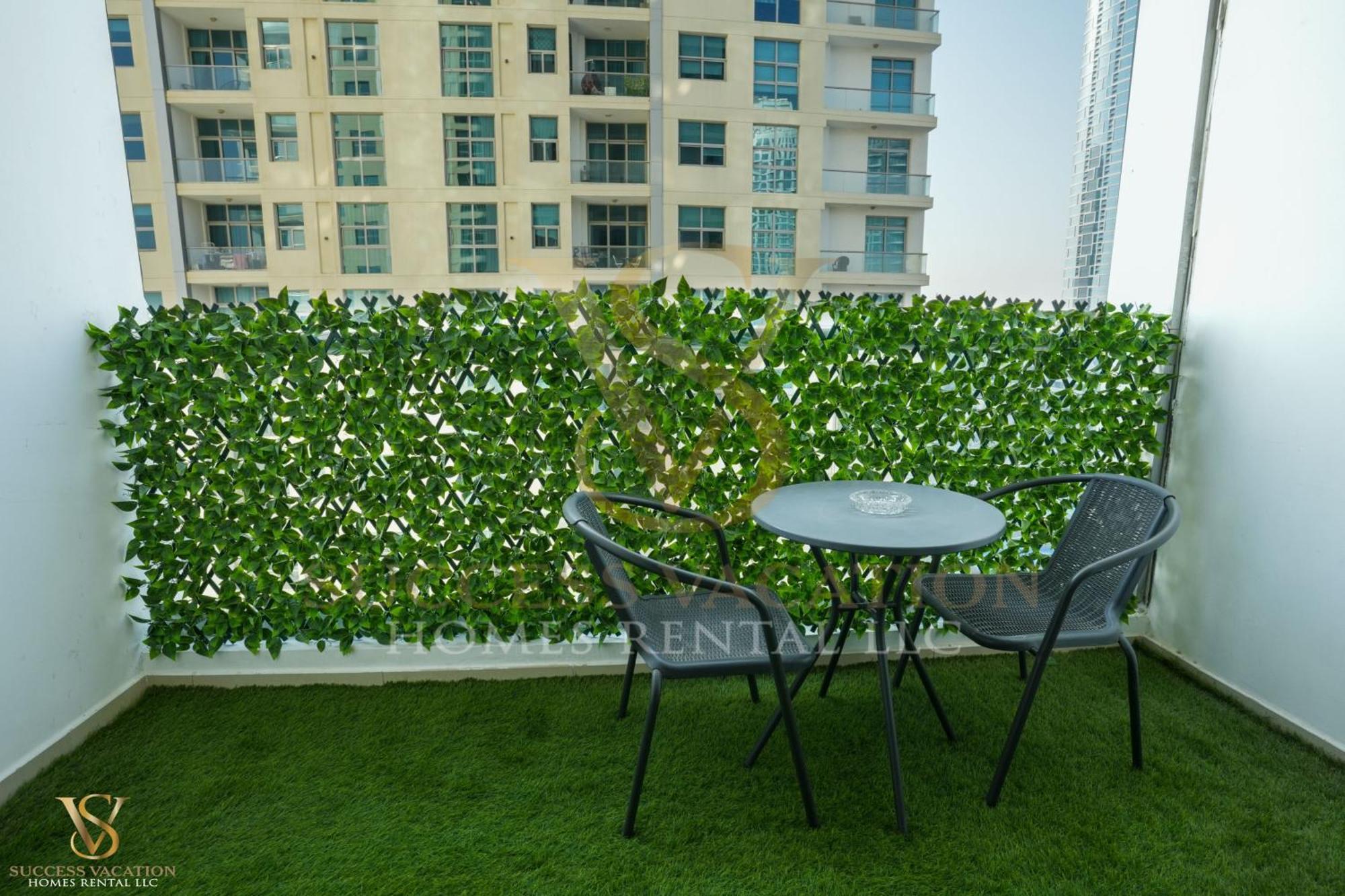 Success Luxury Apartment - 5 Min Away Marina Corniche - Free Housekeeping Provided Everyday-24-7 Staff Available For Services Dubai Eksteriør bilde