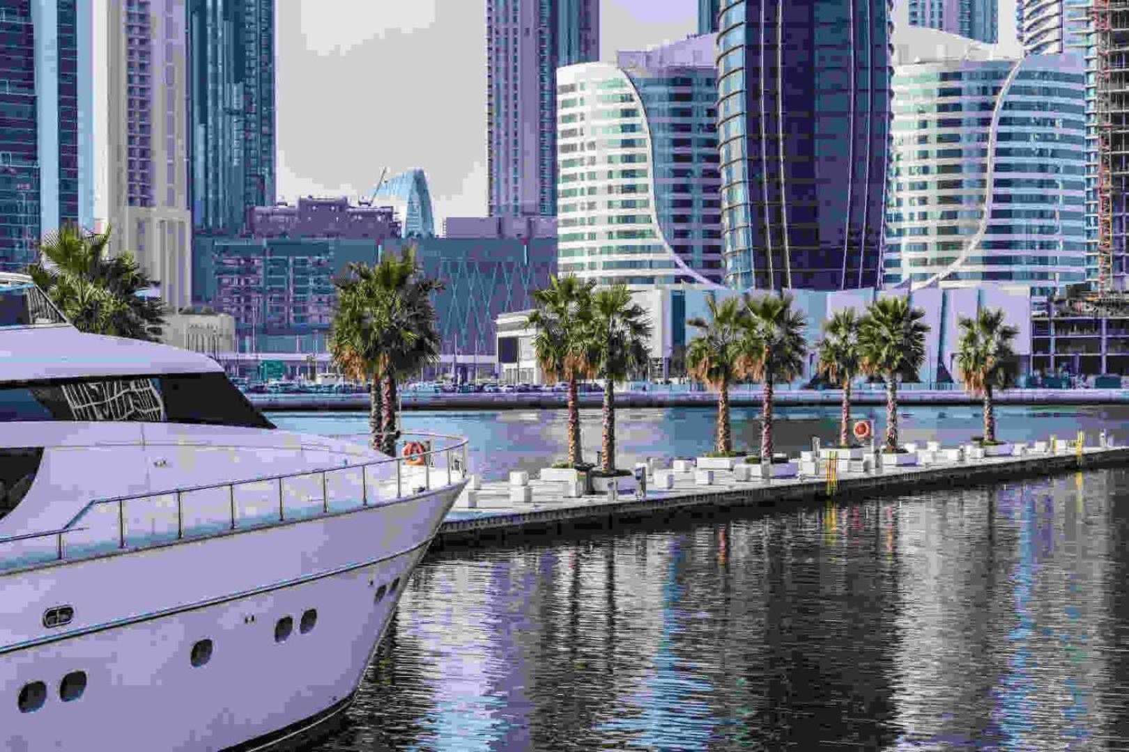 Success Luxury Apartment - 5 Min Away Marina Corniche - Free Housekeeping Provided Everyday-24-7 Staff Available For Services Dubai Eksteriør bilde