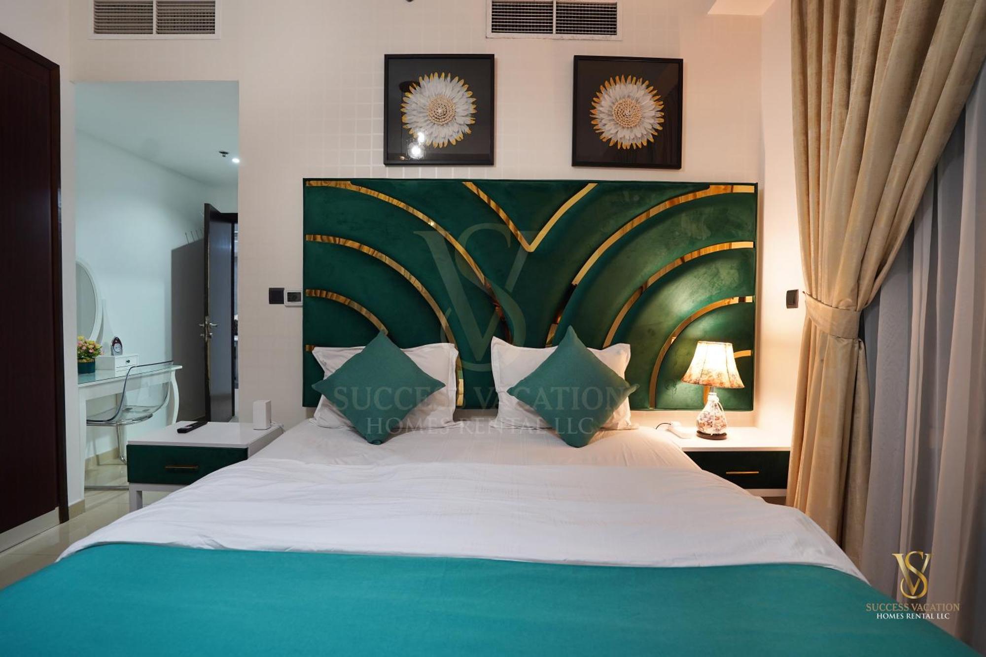 Success Luxury Apartment - 5 Min Away Marina Corniche - Free Housekeeping Provided Everyday-24-7 Staff Available For Services Dubai Eksteriør bilde