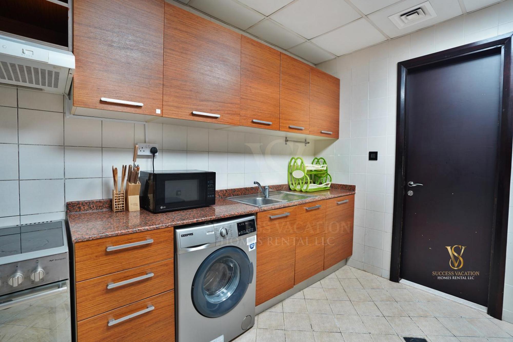 Success Luxury Apartment - 5 Min Away Marina Corniche - Free Housekeeping Provided Everyday-24-7 Staff Available For Services Dubai Eksteriør bilde